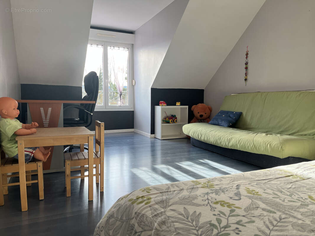 Maison de 101m2 sur près de 10 ares de terrain à Orchamps-Vennes - photo 10