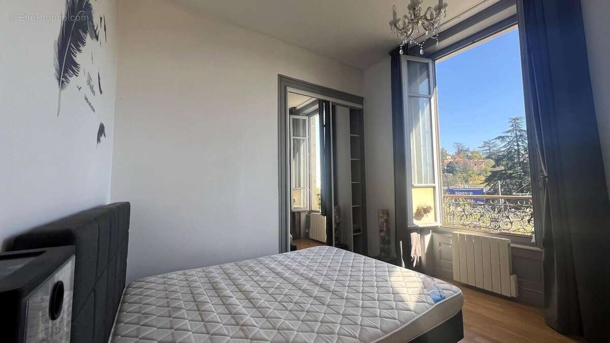 Photo 5 - Appartement à CALUIRE-ET-CUIRE