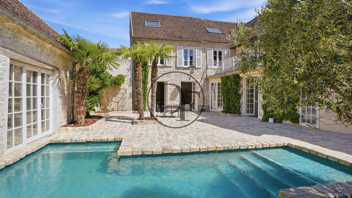 Maison à BOURRON-MARLOTTE