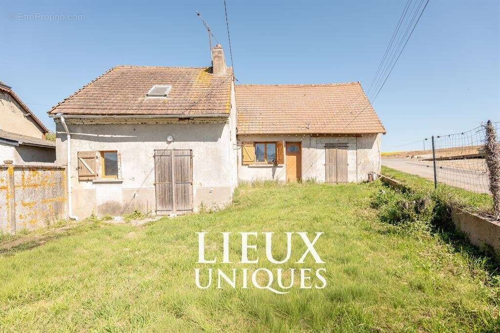 Maison à MOREE