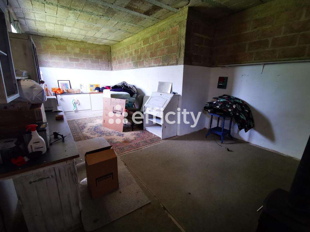 Maison 112 m² à Landelles-Et-Coupigny  - photo 32