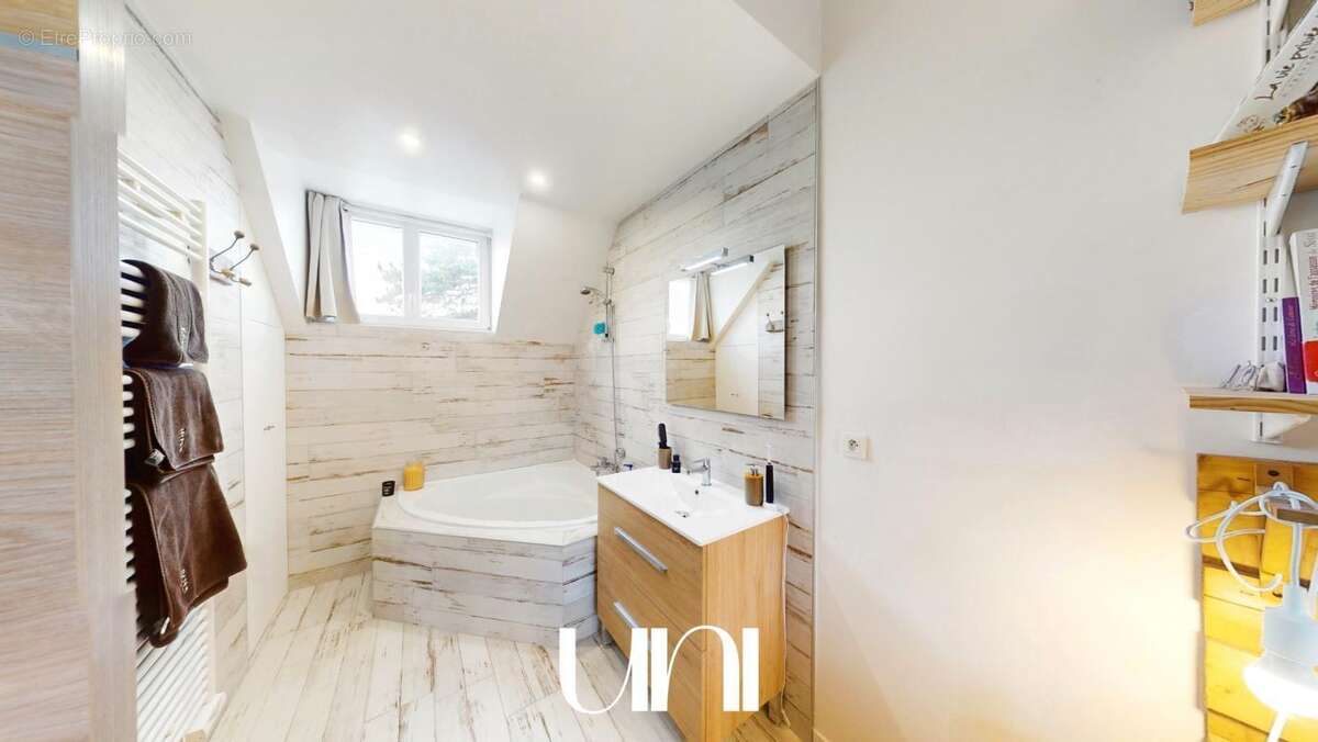 Maison à OUISTREHAM