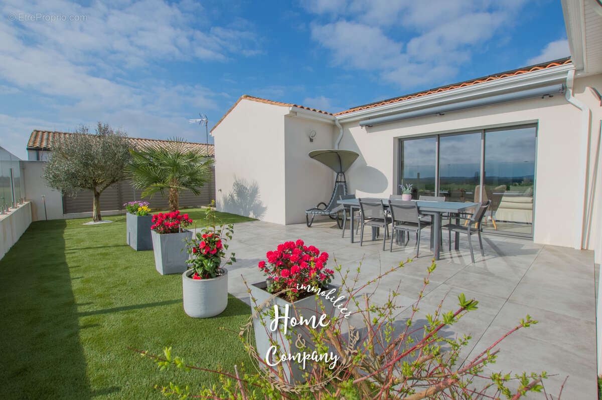 Maison à SAINT-SULPICE-DE-ROYAN