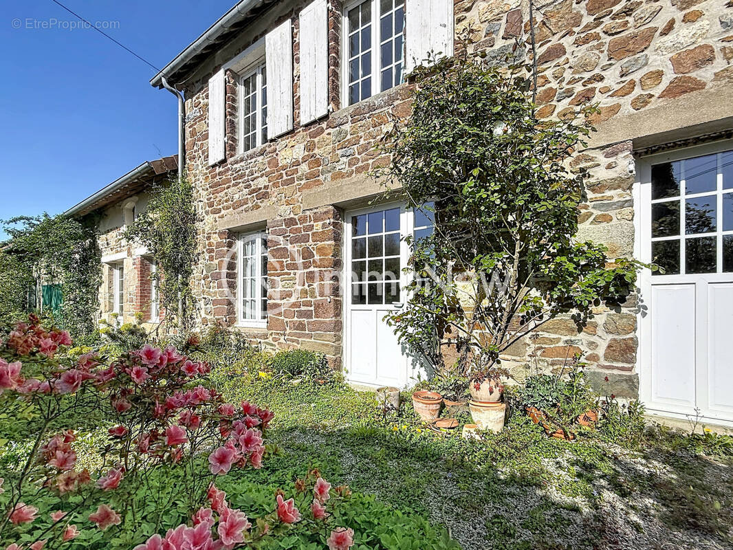 Maison à BREVILLE-SUR-MER
