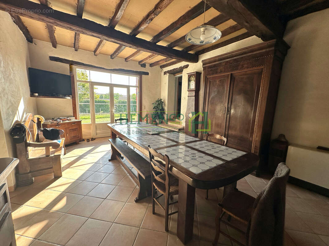 Maison à DOMEZAIN-BERRAUTE