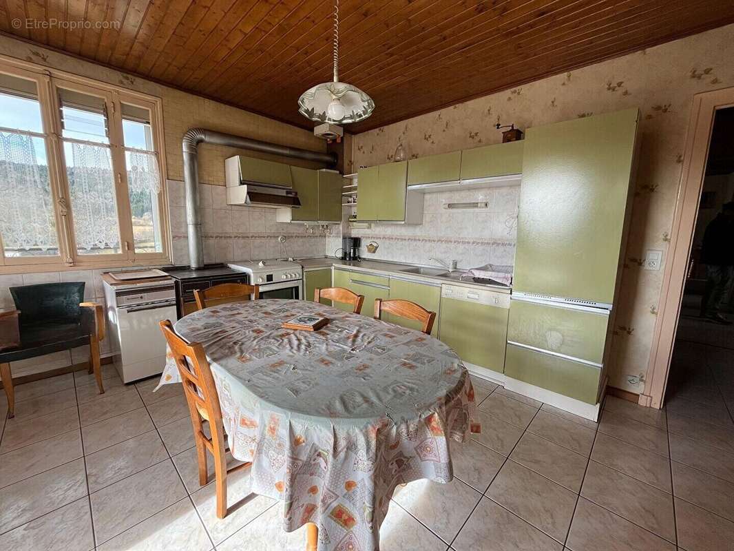 Maison à HAUTEVILLE-LOMPNES