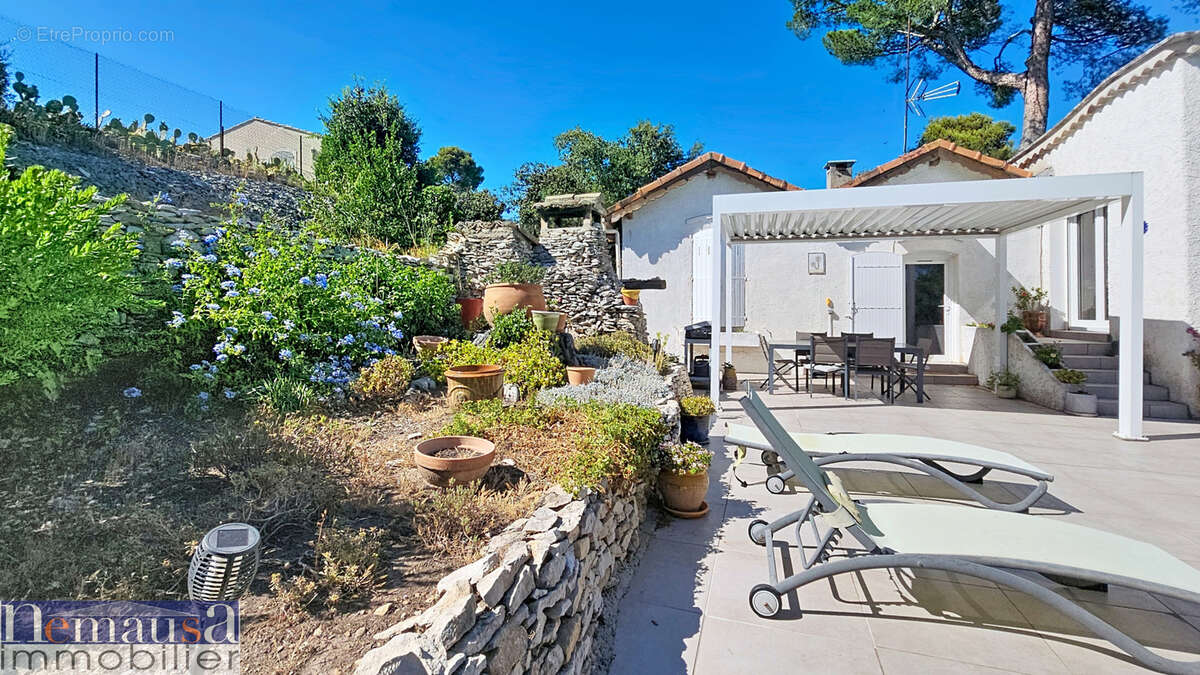 Maison à NIMES