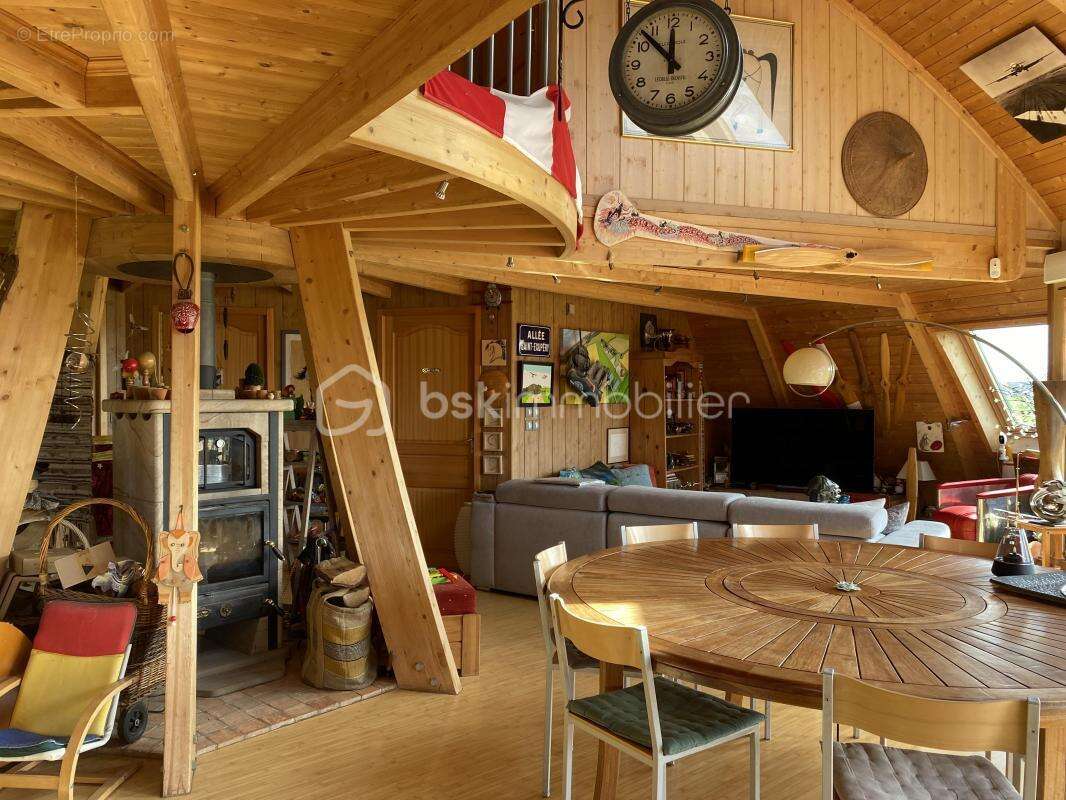 Maison à COURVILLE-SUR-EURE