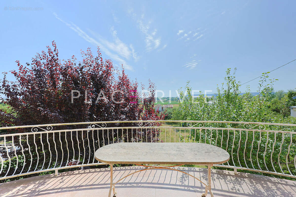 Maison à ART-SUR-MEURTHE