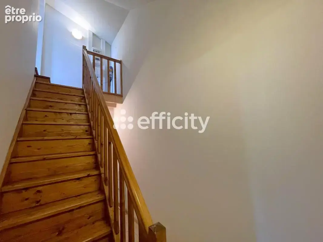 Maison 6 pièces 169 m² à vendre à Les Peintures (33230) - photo 6