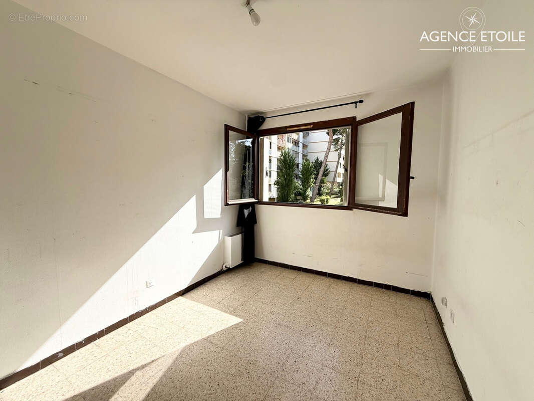 Appartement à MARSEILLE-12E