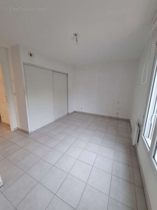 Appartement à SAINT-MARTIN-DE-CRAU