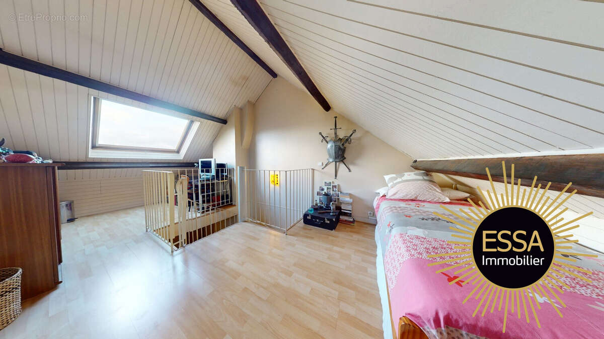 Maison à FEUCHEROLLES