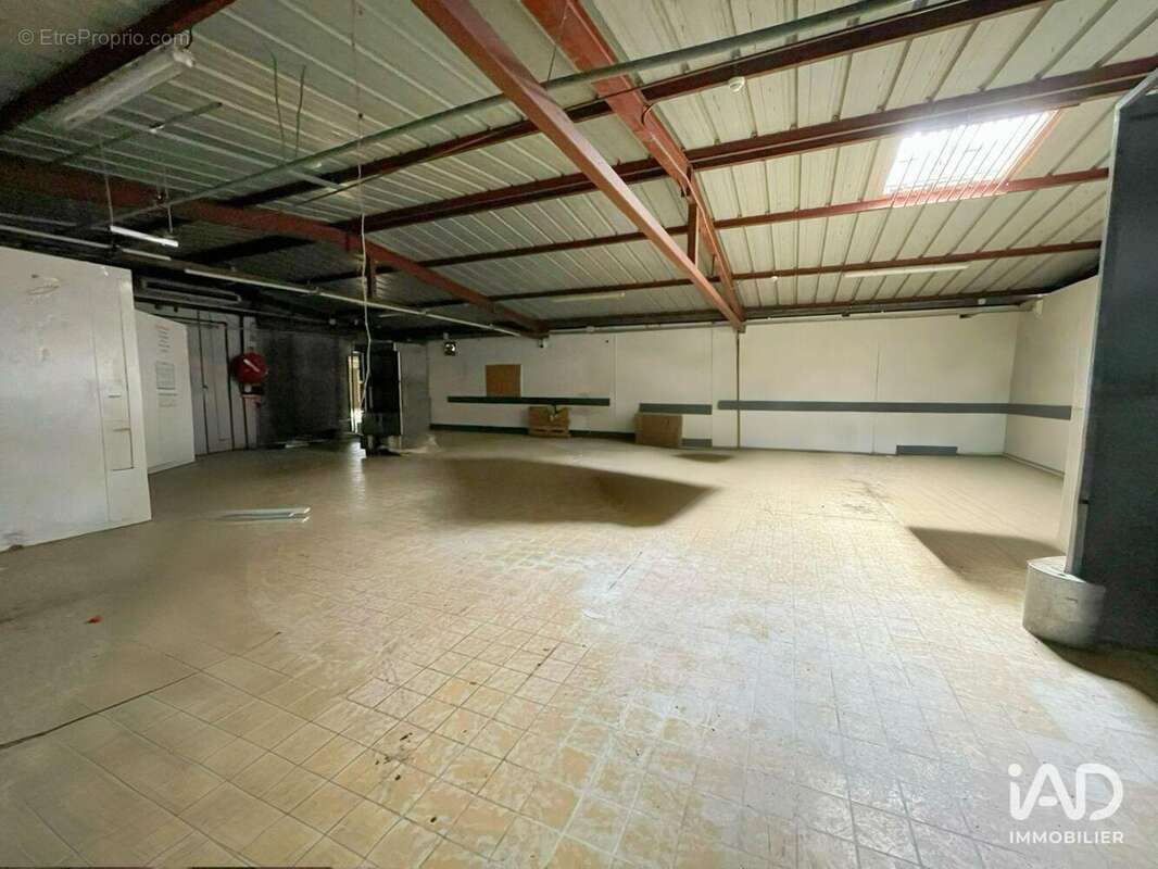 Photo 2 - Commerce à GUJAN-MESTRAS