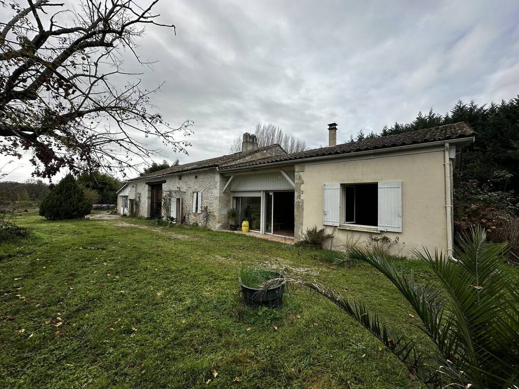 Maison à MONTCARET