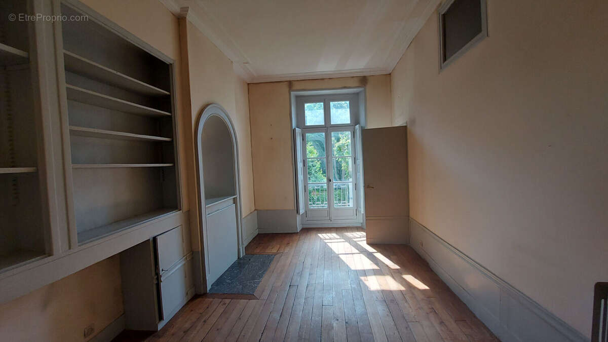 Appartement à VERSAILLES