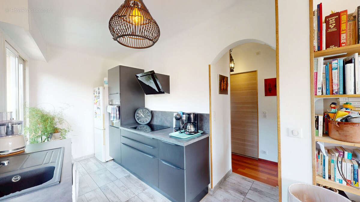 Appartement à VILLENEUVE-LOUBET