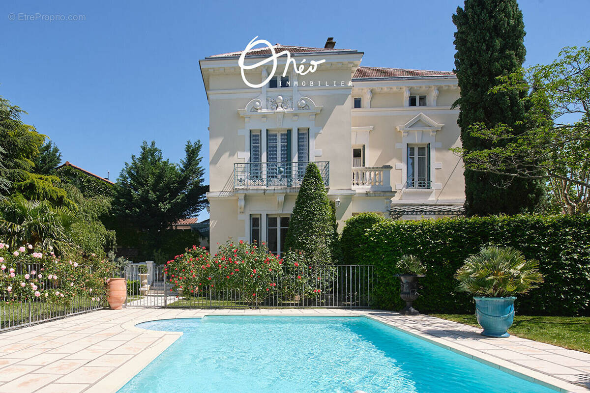 Maison à SAINT-SYMPHORIEN-D'OZON