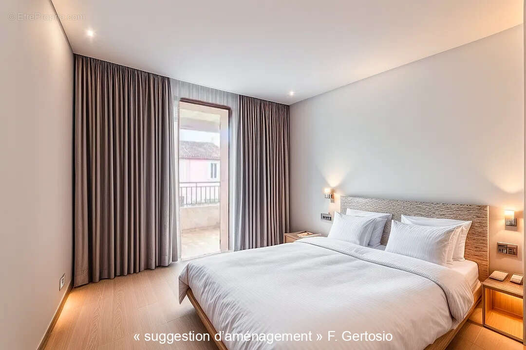 Appartement à LA CRAU