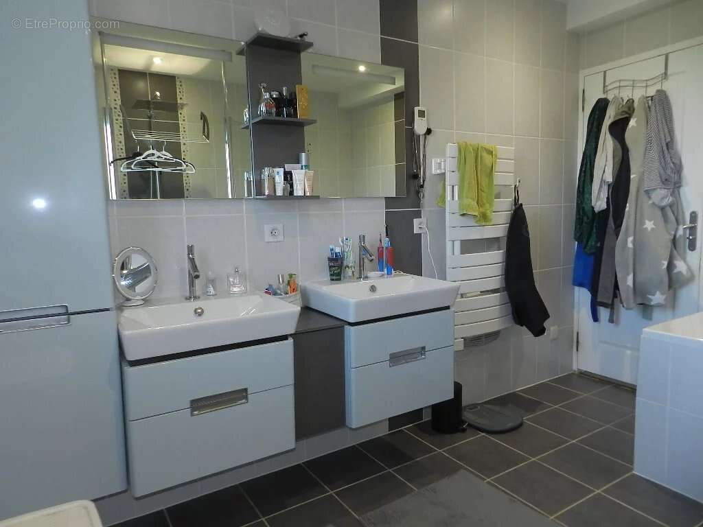 Maison à FRESNEY-LE-VIEUX