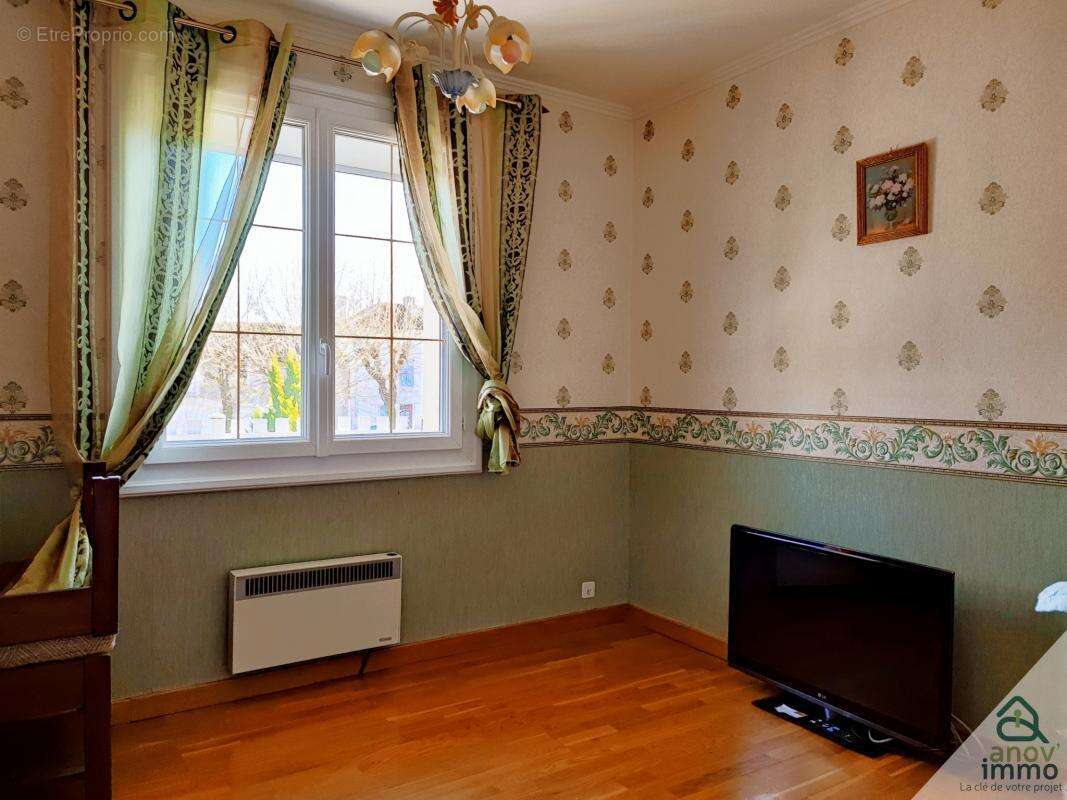 Maison à MAUPREVOIR