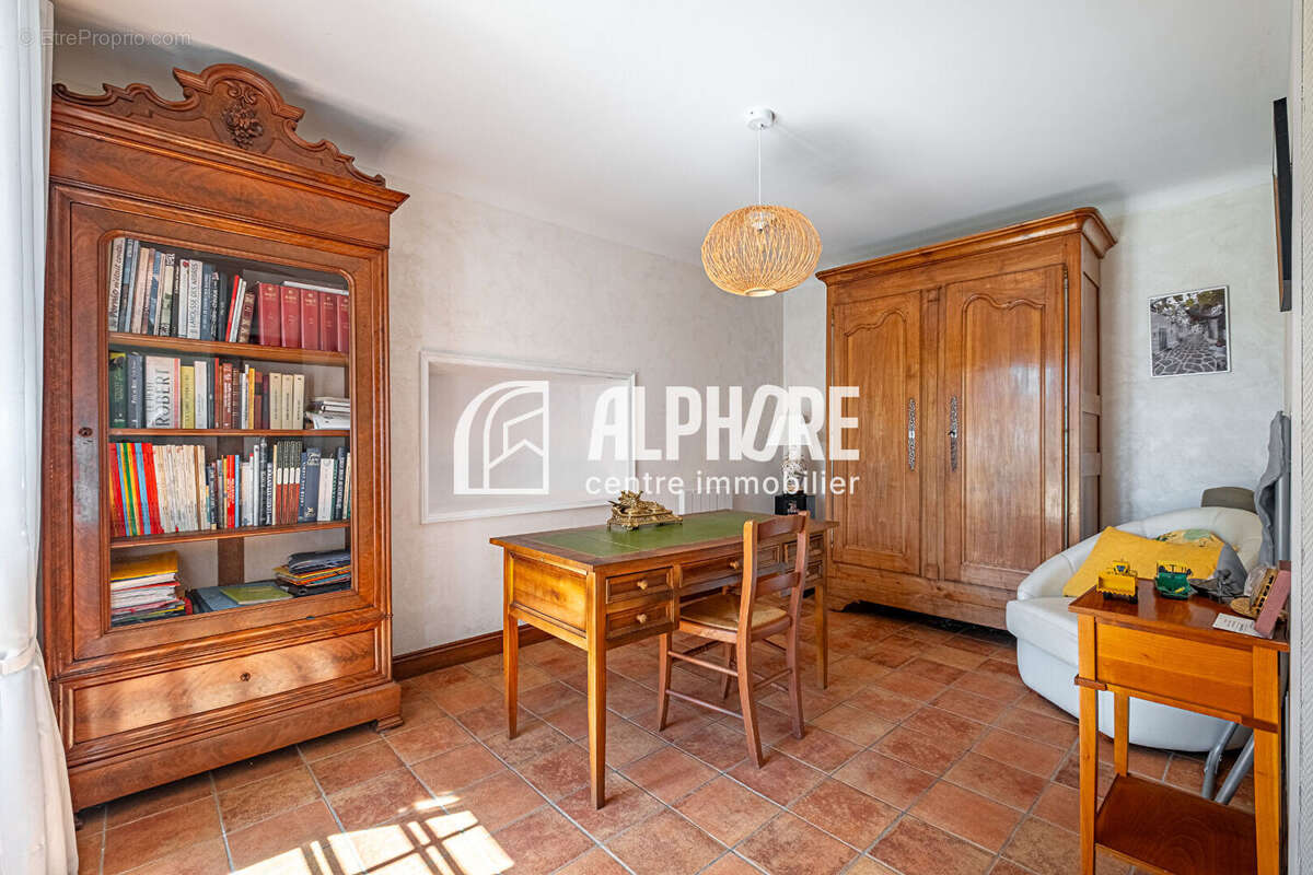 Maison Familiale de Caractère à Pornic : Charme, Espace et Sérénité - photo 4