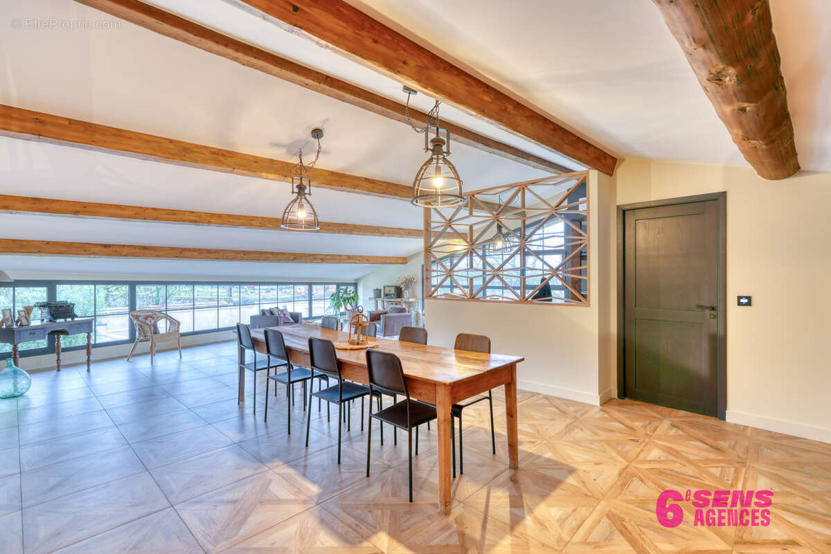 Maison à SAINT-BONNET-DE-MURE