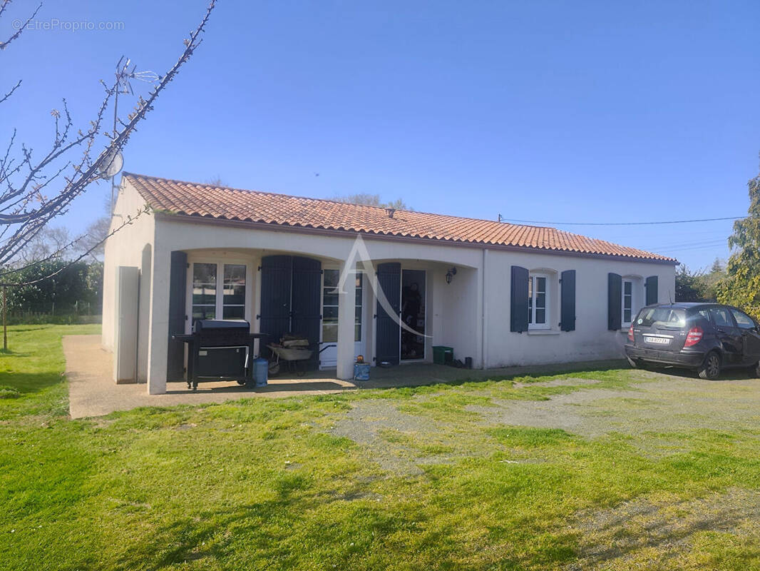 Maison à GEAY