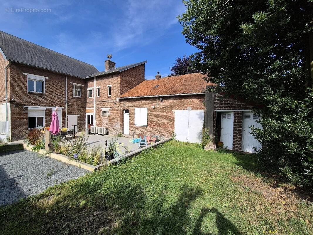 Maison à METZ-EN-COUTURE