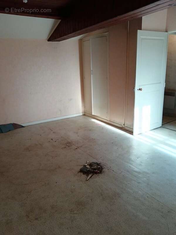 Maison à NUEIL-LES-AUBIERS