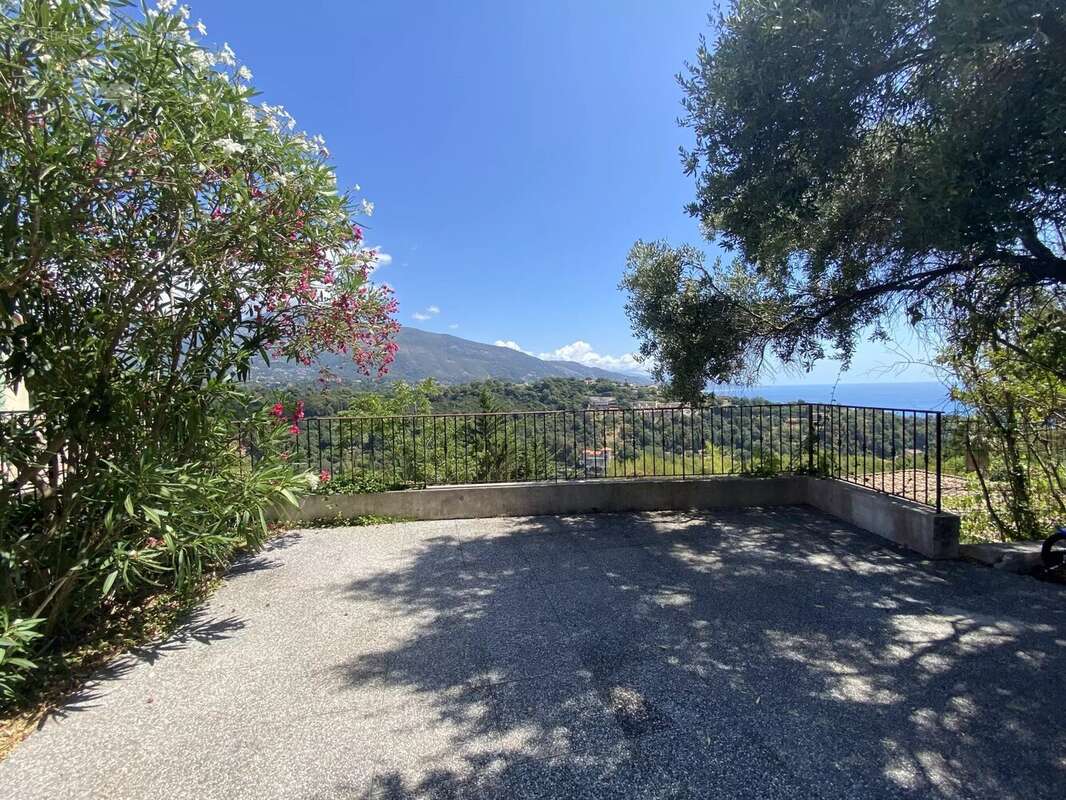 Maison à ROQUEBRUNE-CAP-MARTIN