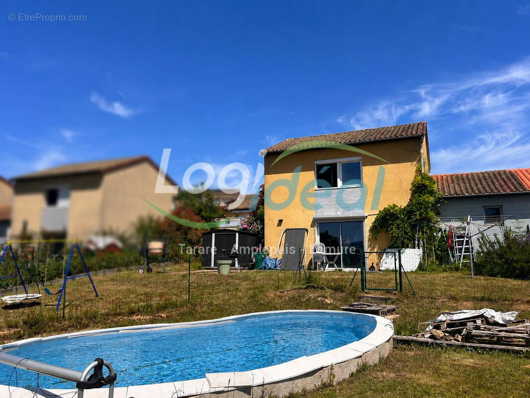 Maison à AMPLEPUIS