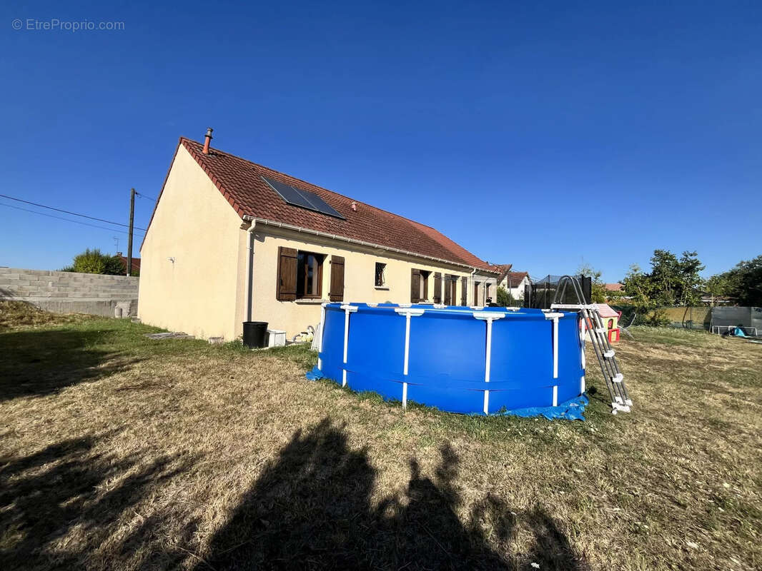 Maison à SAINT-PARRES-LES-VAUDES