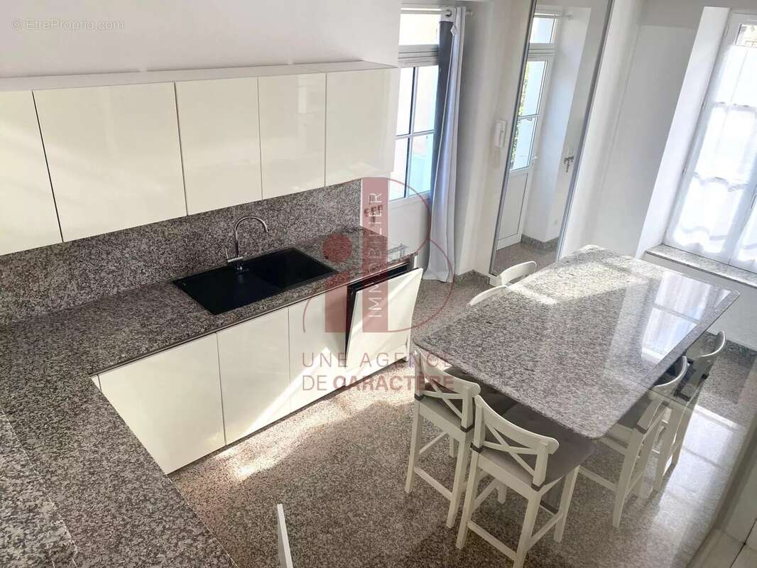 Appartement à FONTAINEBLEAU