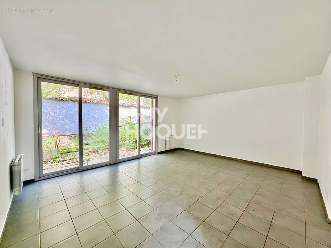 Maison à VAULX-EN-VELIN