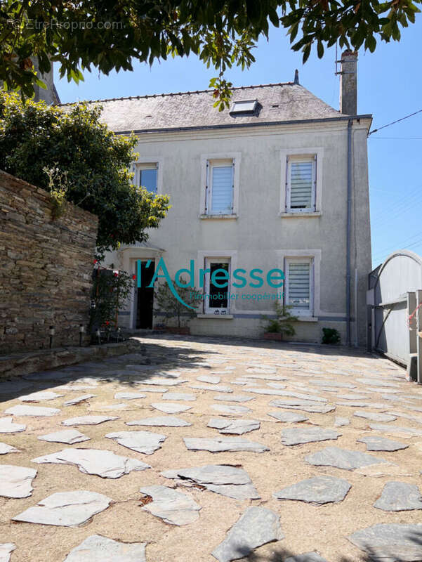 Maison à GRAND-AUVERNE