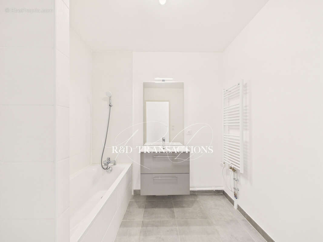 Appartement à NANTERRE