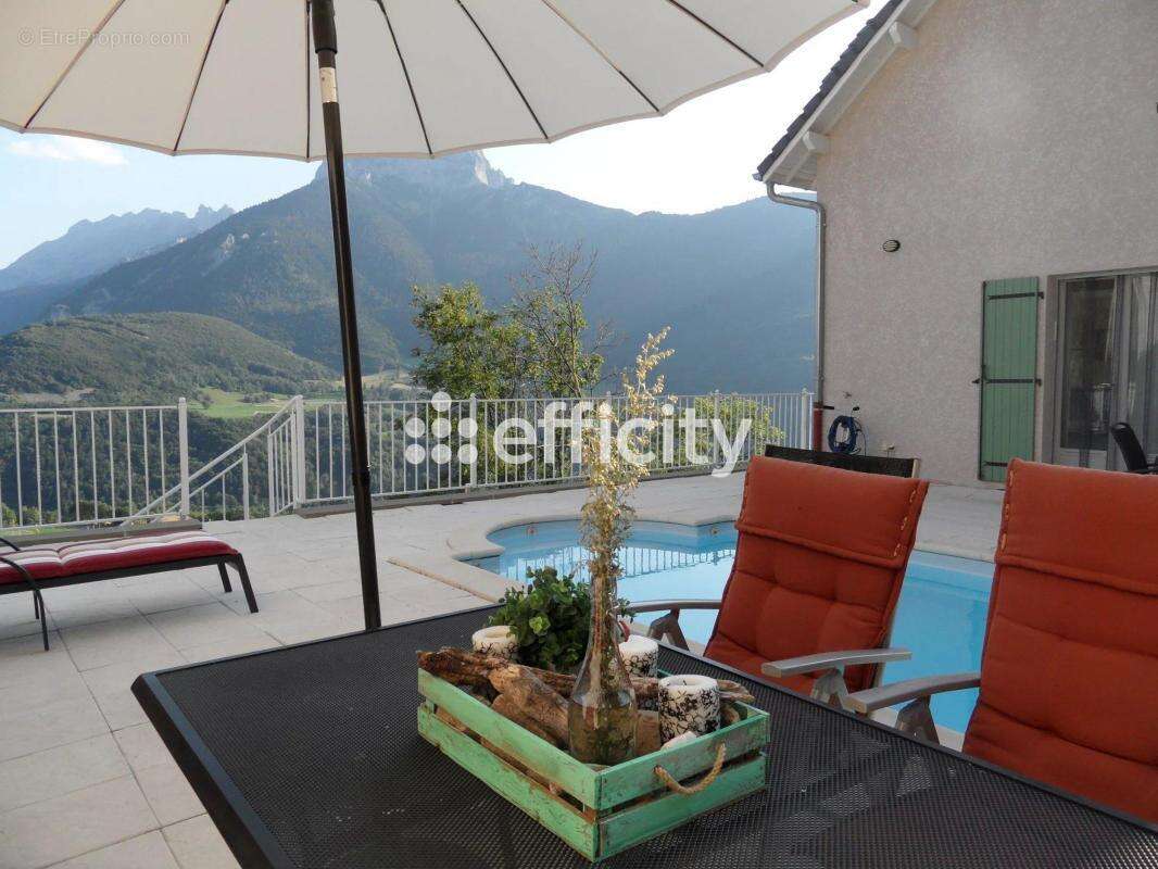 Maison à ASPRES-LES-CORPS