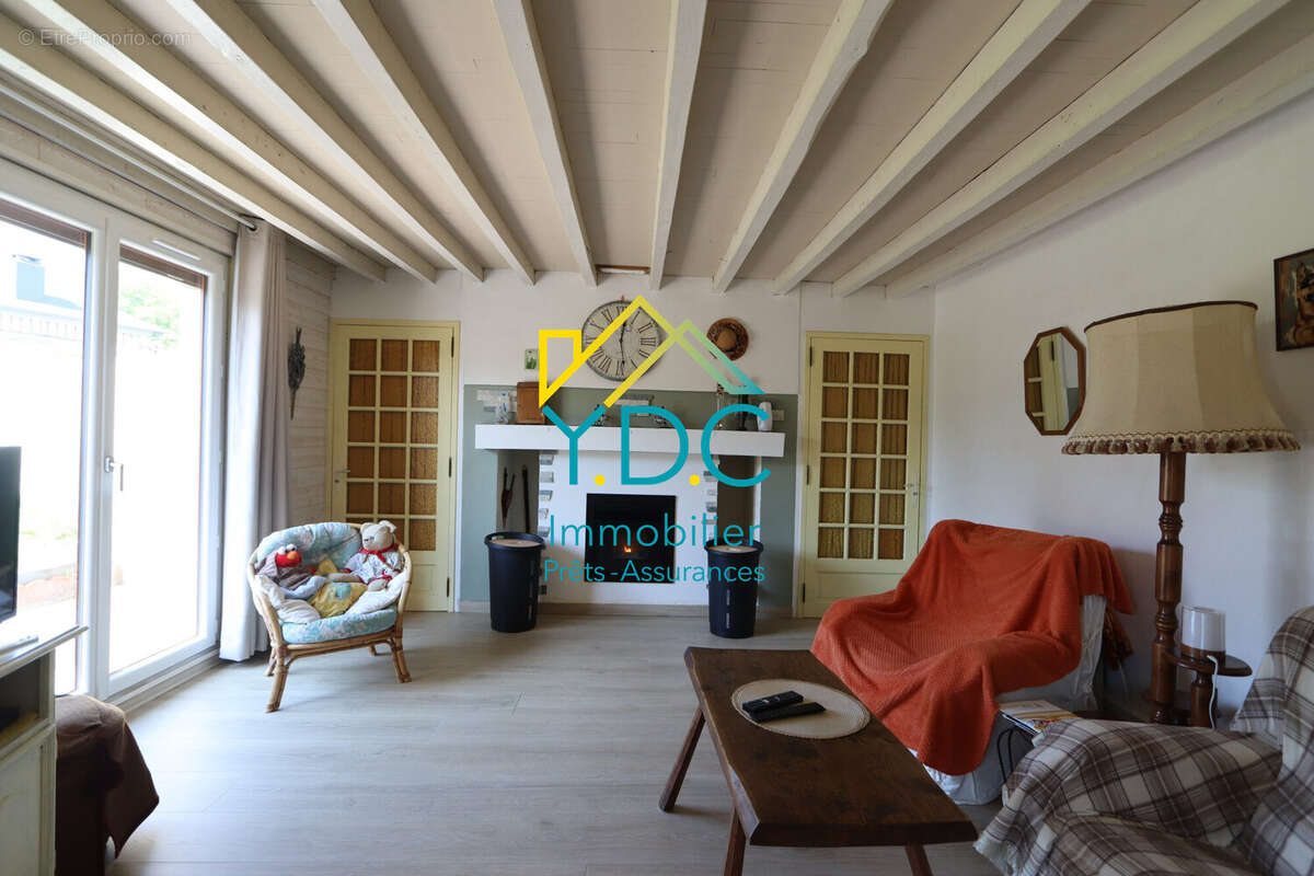 Maison à SAINT-MACLOU-LA-BRIERE