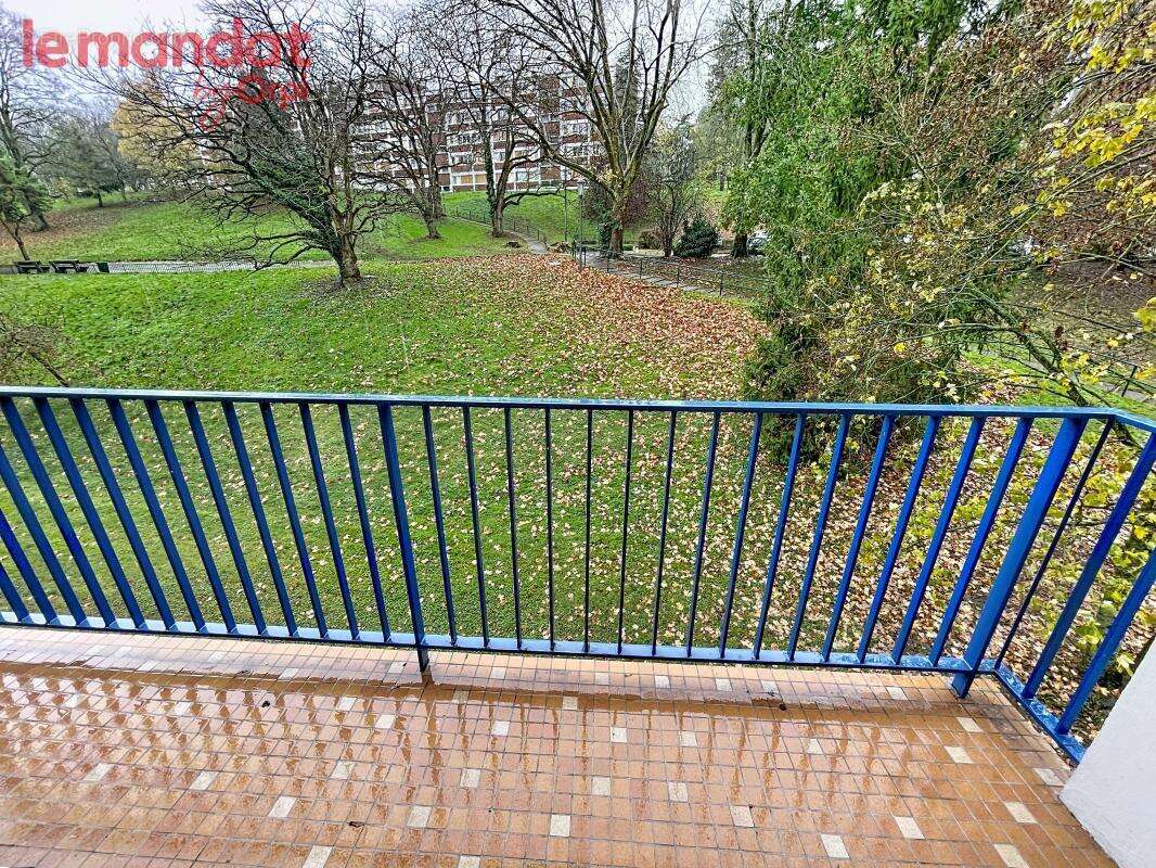 Appartement à AUBERGENVILLE