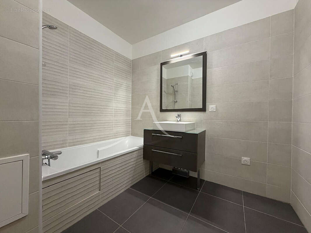 Appartement à RUEIL-MALMAISON