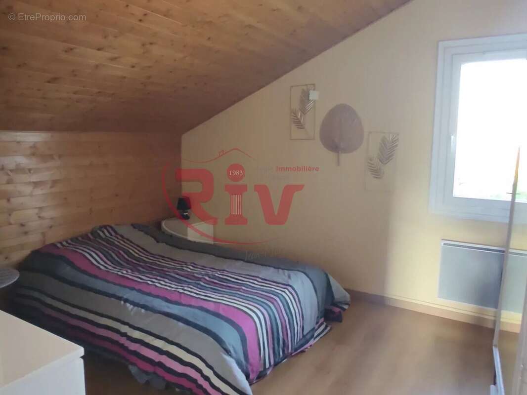 Maison à LA CHAPELLE-VILLARS