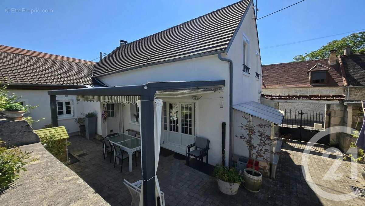 Maison 141 m² à Rieux  - photo 2