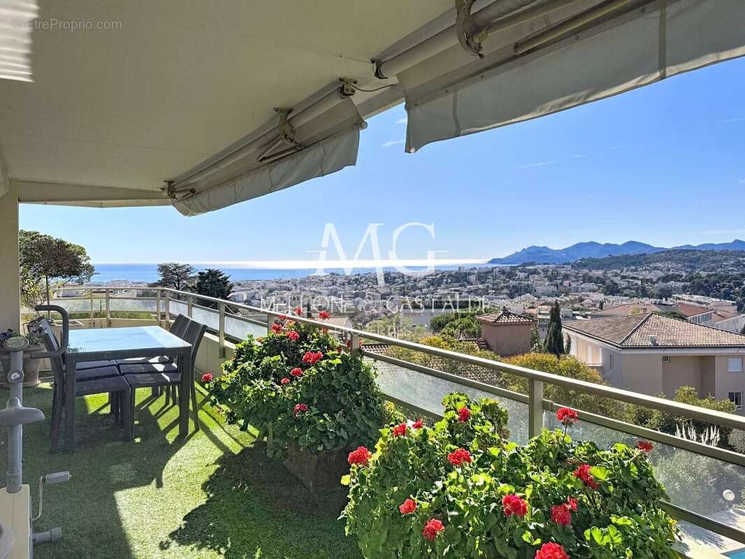 Appartement à LE CANNET