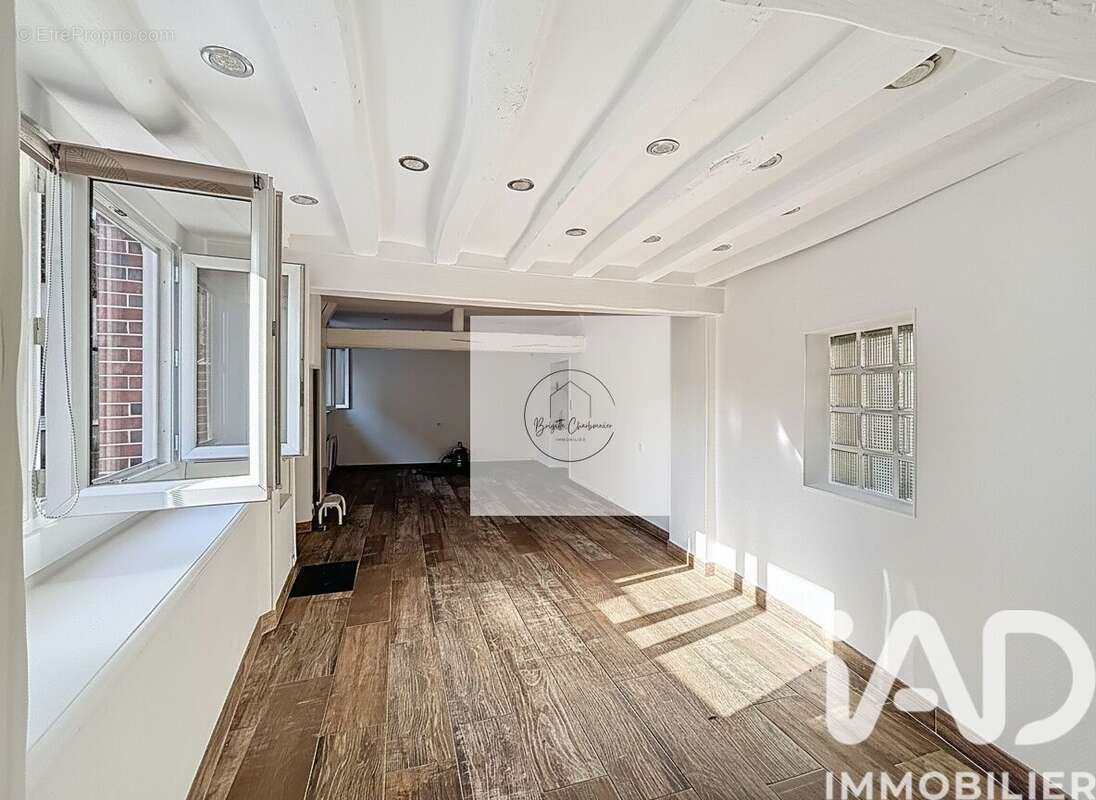 Photo 2 - Commerce à TREON