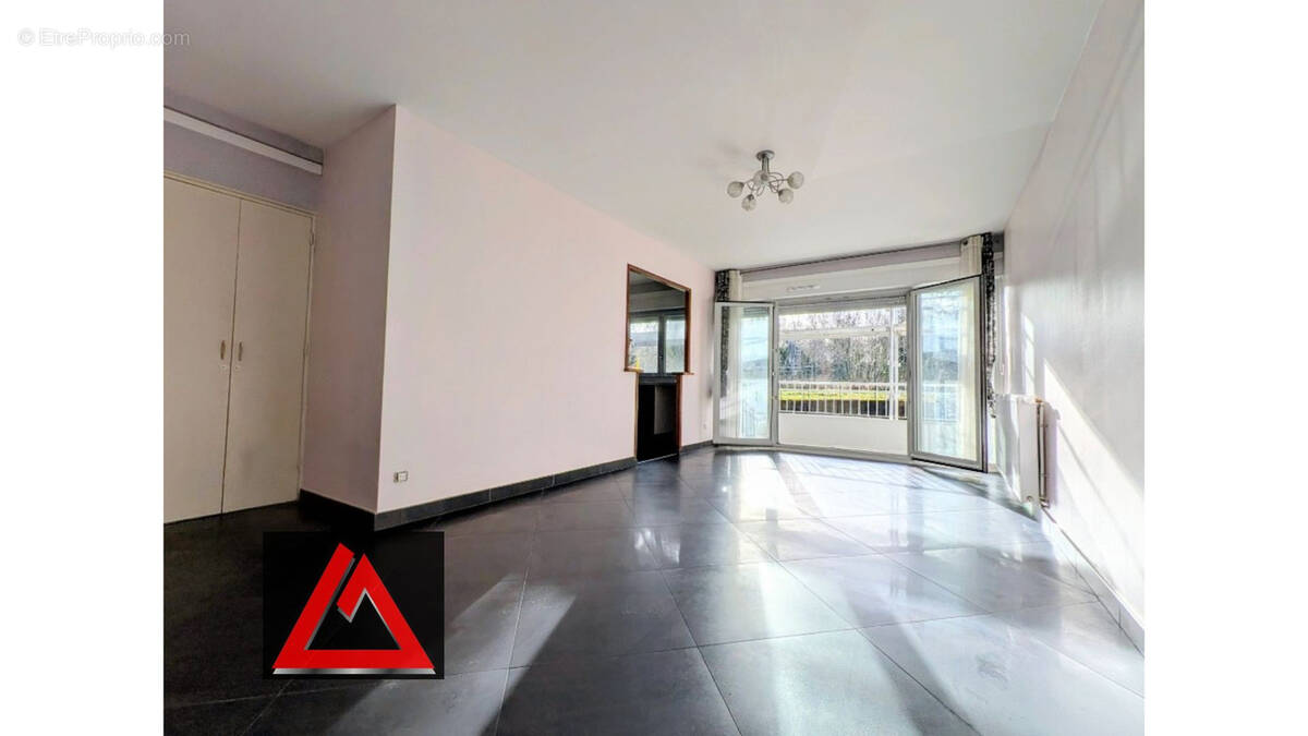 Appartement à JARVILLE-LA-MALGRANGE