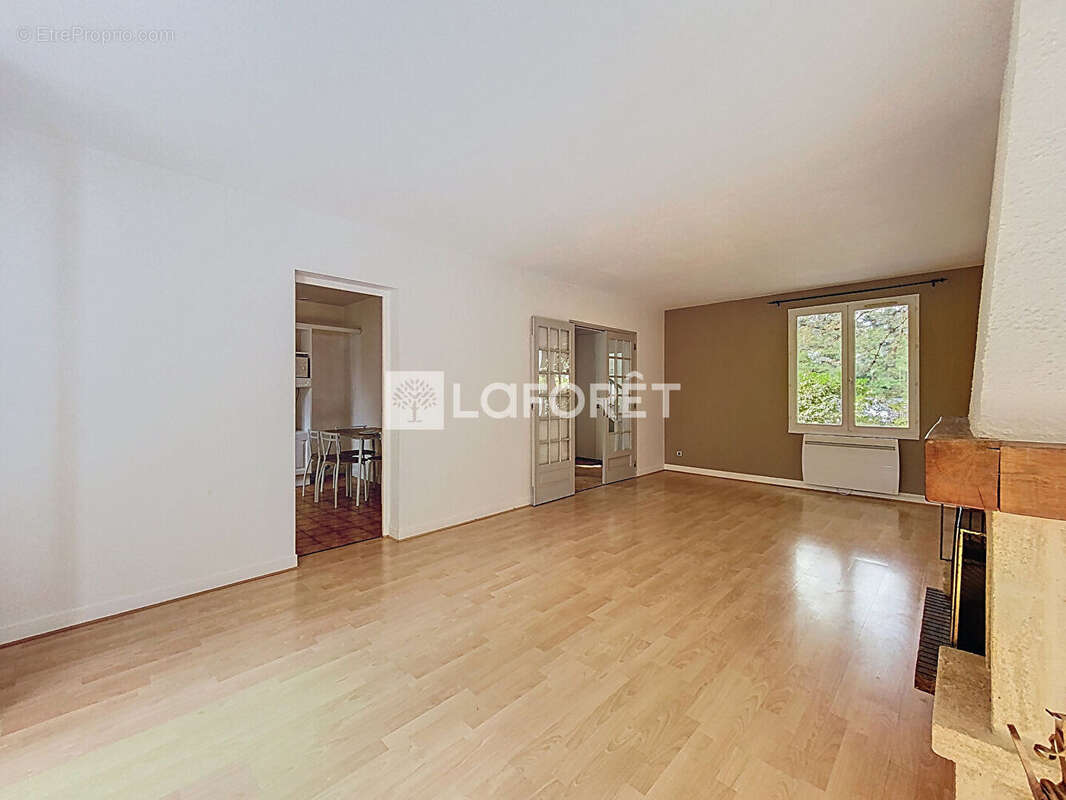 Maison à VERNEUIL-SUR-SEINE