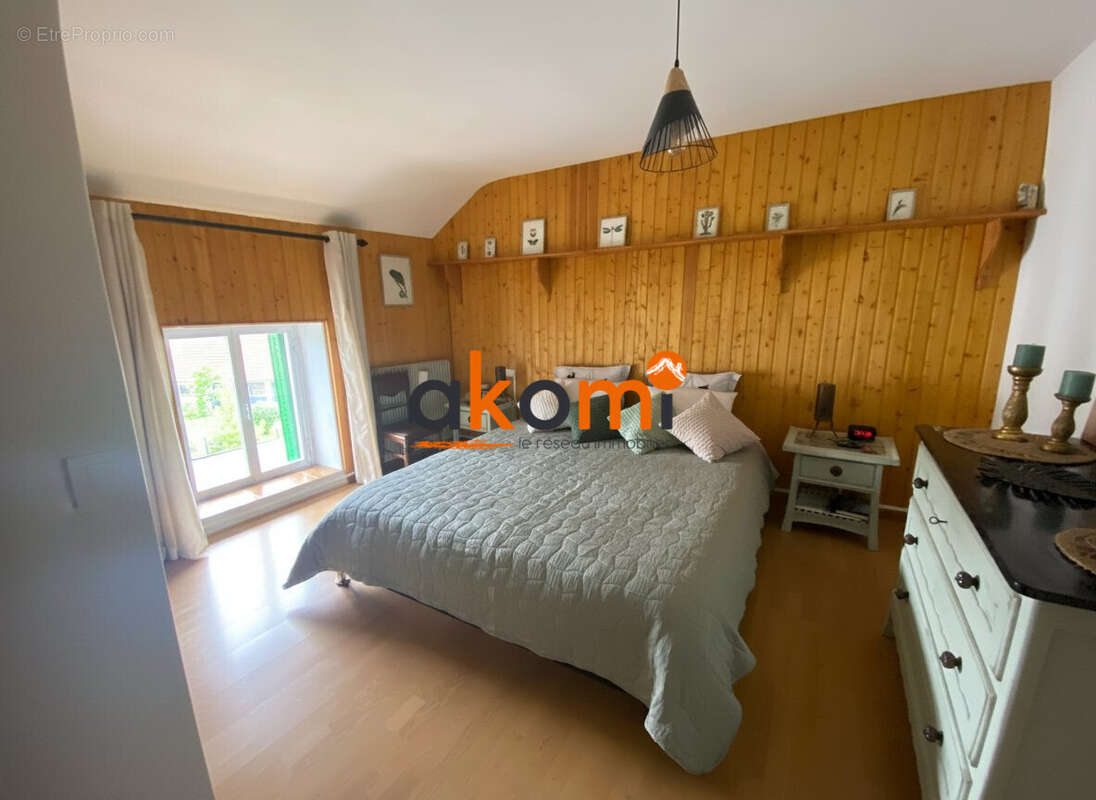Maison à LE PUID