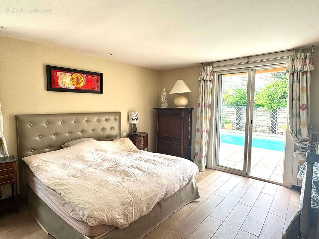 Maison à MAISONS-LAFFITTE