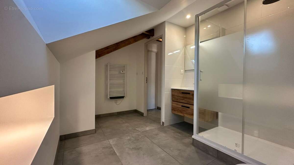 Maison à LE MONASTERE